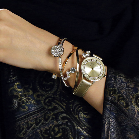 ساعة نسائية جلدية كلاسيكية من ادريان فيتاديني - ذهبي