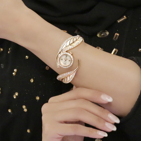 Rose Gold Leaf Design Bracelet Watch 