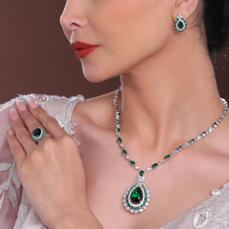 Emerald  Jewelry Set